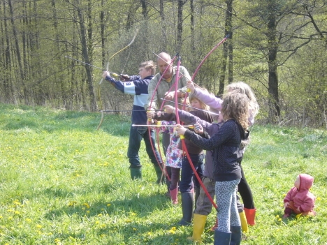Nadšenci z Holandska rekonstruují kostel ve Vernéřovicích 
