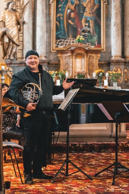 Festival Za poklady Broumovska zařadí v tomto týdnu do programu koncerty účastníků i lektorů Letních hornových kurzů