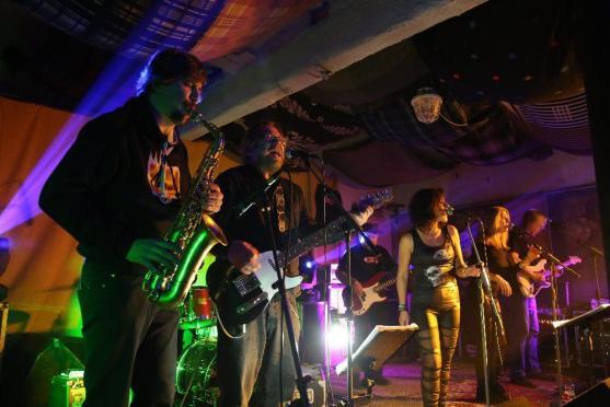 Eden zažil další hudební parádu v podání Hudby Praha bandu