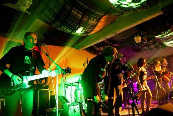 Eden zažil další hudební parádu v podání Hudby Praha bandu