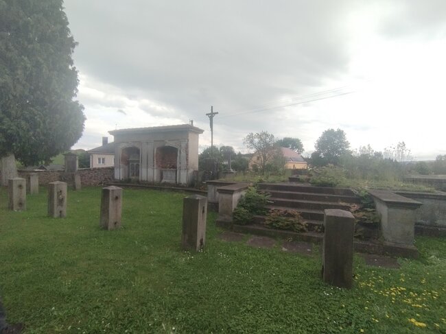 Postarat se o kamennou kroniku. Staré německé hroby mají šanci na záchranu