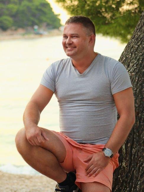 Jedním z finalistů soutěže Gentleman & Žena České republiky 2021 je rodák z Broumovska Jan Šraitr 