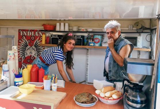 Tahle krásná princezna se rozhodně nenudí! Nové české superhrdince je teprve sedmnáct