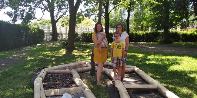 Bosonohou stezkou Pellyho parkem