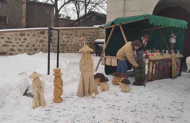 Adventní trh v klášteře přilákal velké množství lidí