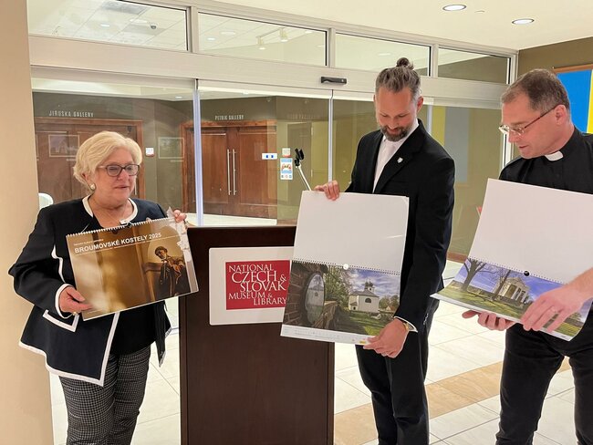 Broumovské kostely zpět za oceánem