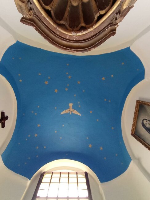 Heřmánkovice rozsvítila nově opravená kaple