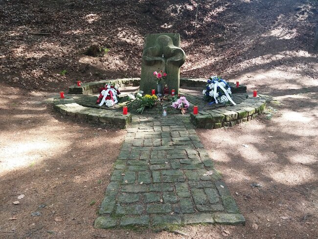 80 let od vraždy na Bukové hoře: Bolest zůstává