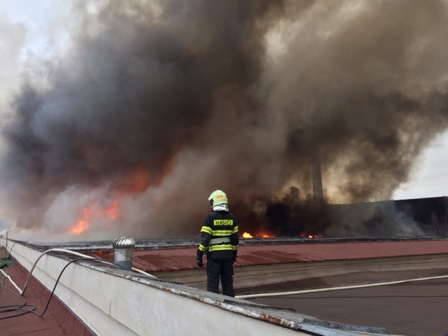 Firma HAUK děkuje hasičům za jejich nasazení