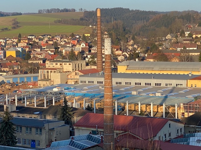 Petr Hauk: „Motiv fasády nové haly je inspirovaný místní krajinou.“