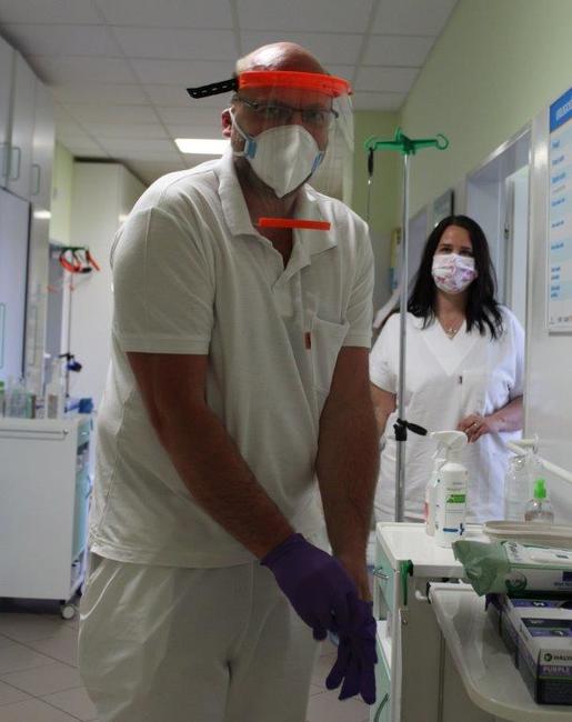 Primář náchodského ARO: Nastavování nových postupů byla prověrka týmu