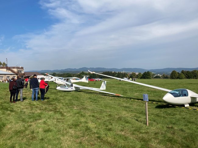 Den otevřeného letiště