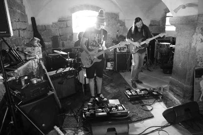 Dělat hudbu, která nás baví