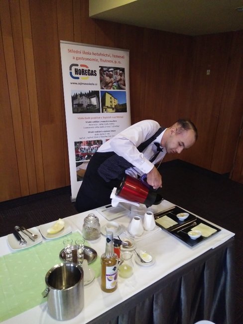 Úsměv – to je znamení dobrého číšníka