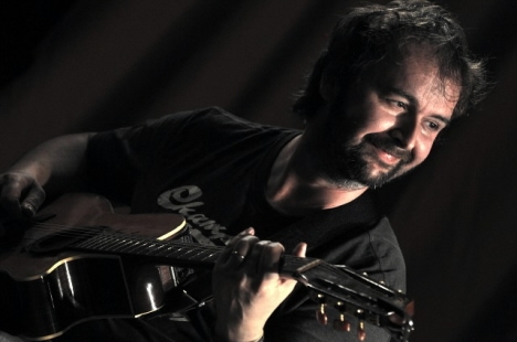 Ivan Hlas hrál a zpíval v Šonově