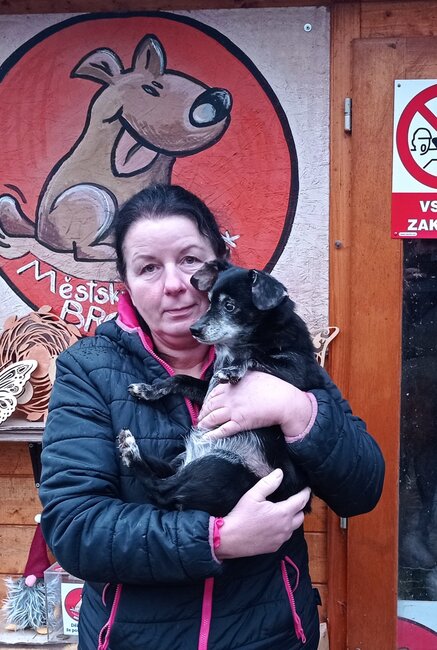 Vidět spokojené psy v milující rodině mi dává sílu pomáhat dál