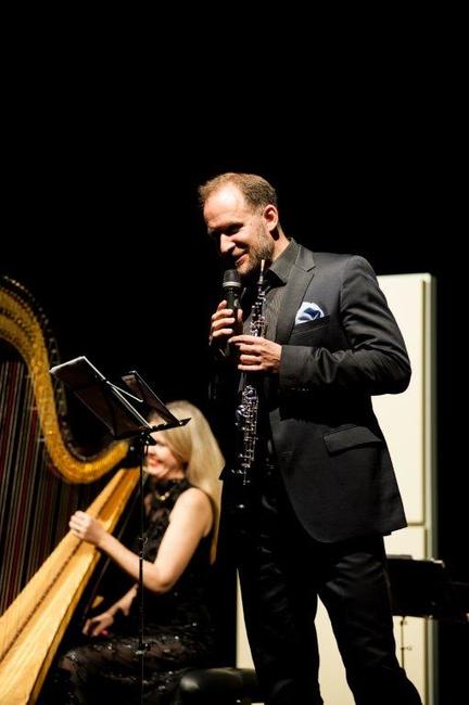 Vilém Veverka s Kateřinou Englichovou symbolicky zahájili hudební festival Za poklady Broumovska