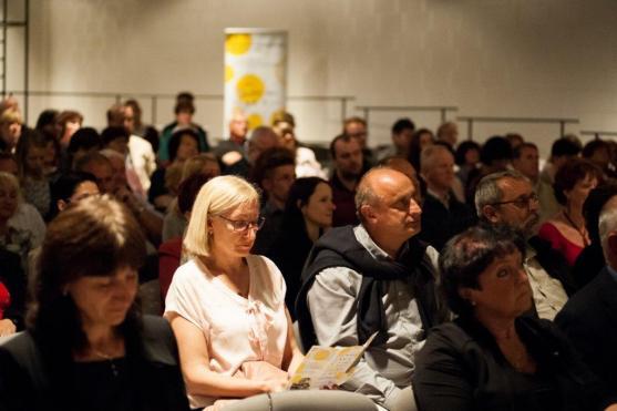 Vilém Veverka s Kateřinou Englichovou symbolicky zahájili hudební festival Za poklady Broumovska