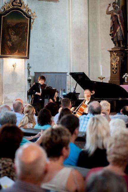 Světově proslulá sopranistka Eva Urbanová zakončila festival Za poklady Broumovska