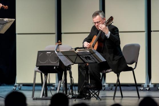 Hudební festival Za poklady Broumovska symbolicky zahájil Jaroslav Svěcený