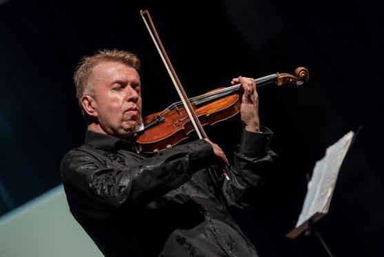 Hudební festival Za poklady Broumovska symbolicky zahájil Jaroslav Svěcený