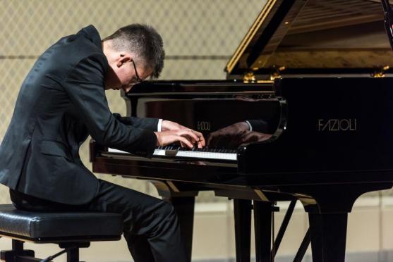 Laureáti Broumovské klávesy vystoupili v Sukově síni pražského Rudolfina