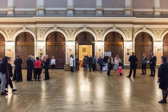 Laureáti Broumovské klávesy vystoupili v Sukově síni pražského Rudolfina