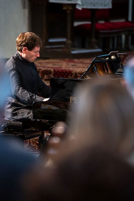 Koncert skončil dlouhotrvajícím potleskem vstoje