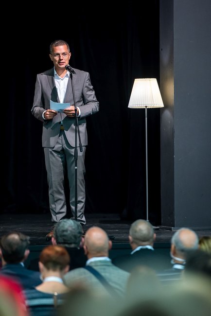 „Jaké hodnoty jsou důležité pro společnost?“ zjišťovaly Broumovské diskuse první den