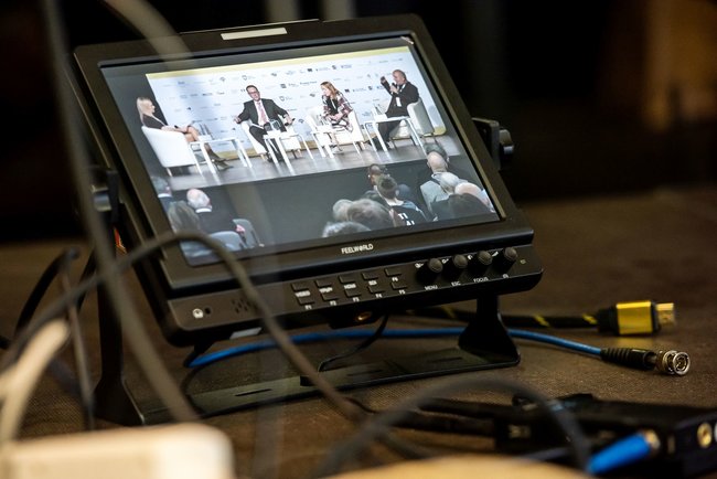 „Jaké hodnoty jsou důležité pro společnost?“ zjišťovaly Broumovské diskuse první den