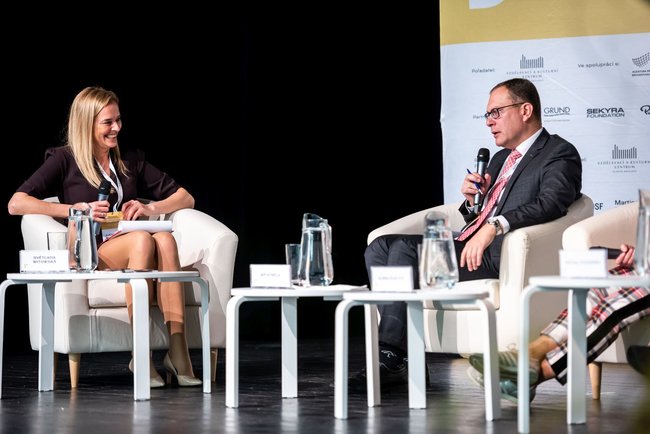 „Jaké hodnoty jsou důležité pro společnost?“ zjišťovaly Broumovské diskuse první den