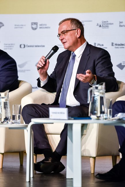 Broumovské diskuse v pátek zaměřily svou pozornost na hledání společných hodnot