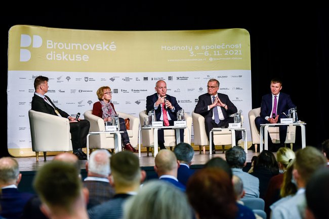 Broumovské diskuse v pátek zaměřily svou pozornost na hledání společných hodnot