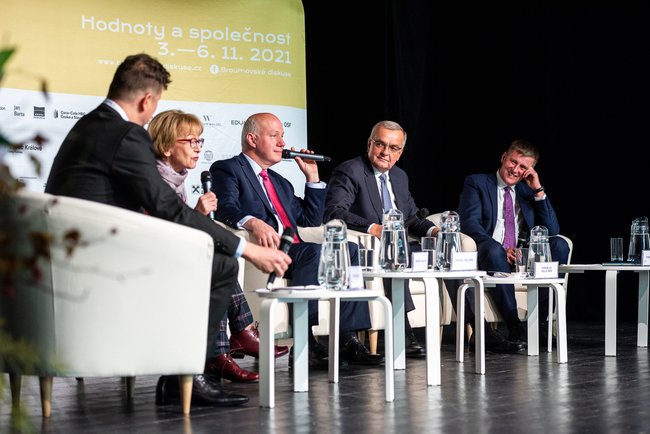 Broumovské diskuse v pátek zaměřily svou pozornost na hledání společných hodnot