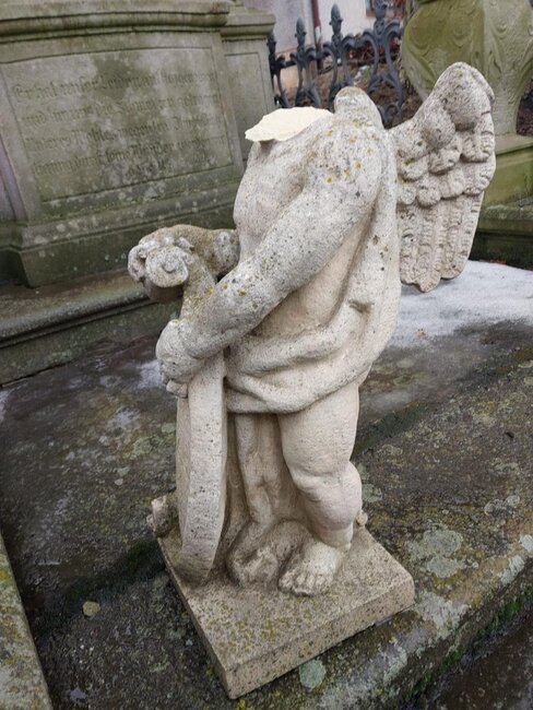 Tři krádeže soch v regionu během jednoho měsíce. Souvisí spolu případy?