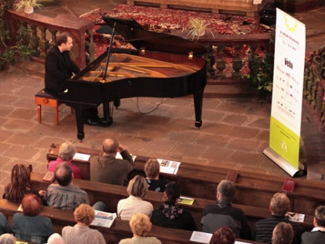 Za poklady Broumovska 6.festivalový koncert