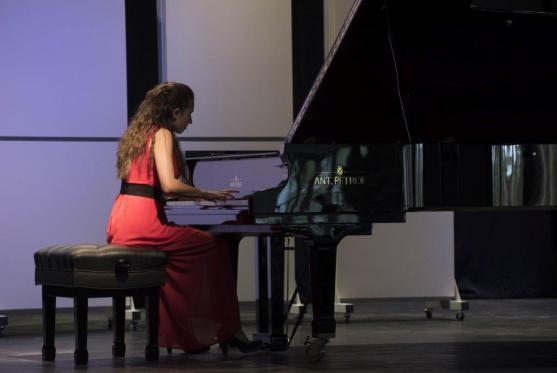 Mezinárodní soutěž pro mladé klavíristy Broumovská klávesa chystá šestý ročník. Uzávěrka přihlášek je na konci dubna