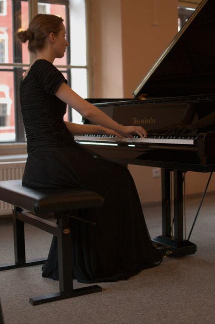 Broumovská klávesa začala úvodním koncertem a rozlosováním kategorií