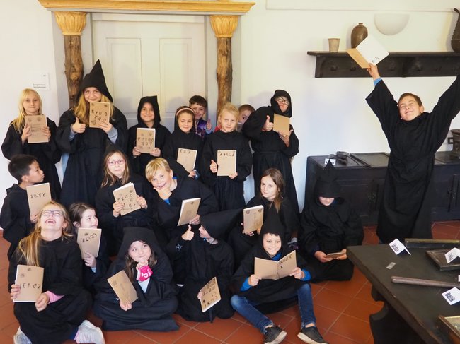 Vzdělávací program Příběh knihy ukáže dětem, jak vázat knihy