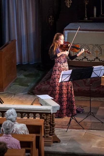 Čtvrtý koncert festivalu Za poklady Broumovska pozval milovníky klasické hudby do Adršpachu