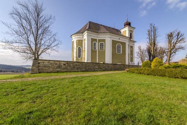 Skupina broumovských kostelů se stala národní kulturní památkou