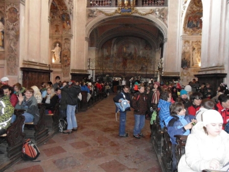 Děti na Vánočním ladění v Broumově