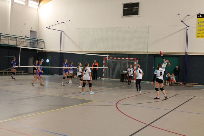 Volejbalové úspěchy i neúspěchy v krajském kole