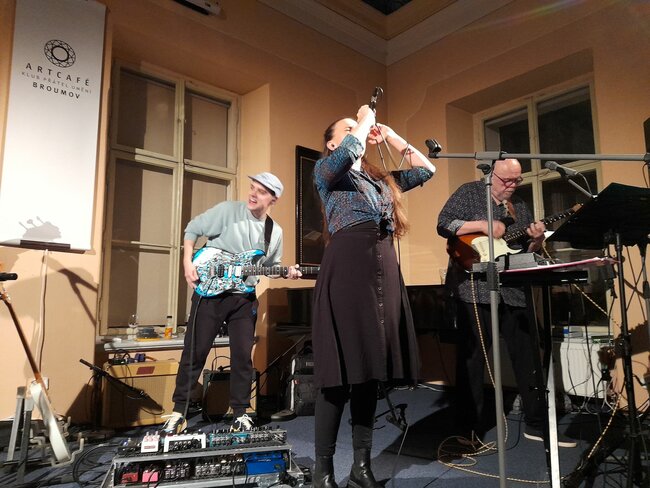 Syrový hudební zážitek v klášterní Kreslírně