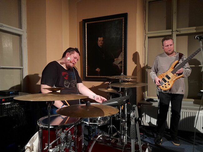 Syrový hudební zážitek v klášterní Kreslírně