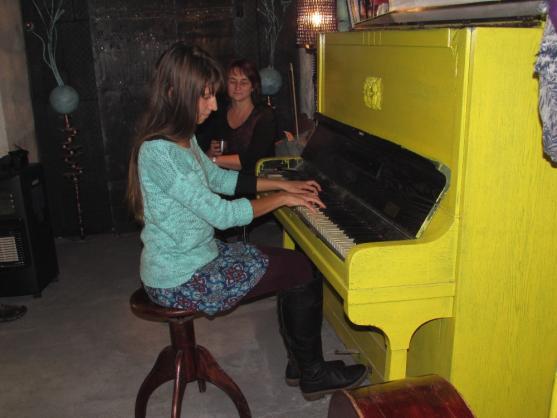 Seskupení Café Baret pokřtilo své první CD v undergroundovém klubu Eden