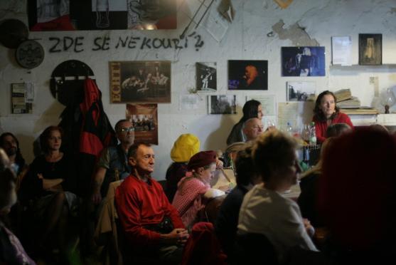 Seskupení Café Baret pokřtilo své první CD v undergroundovém klubu Eden