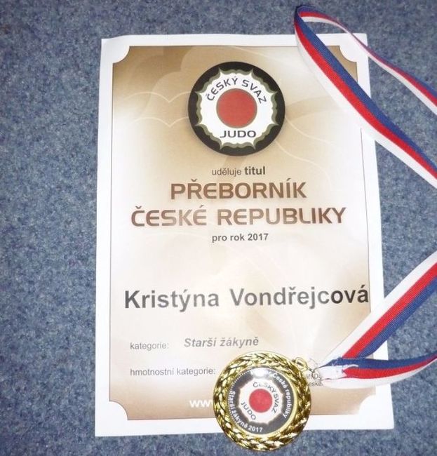 Turnaje v judu se v broumovské Sportovní hale na Spořilově zúčastnily téměř dvě stovky dětí