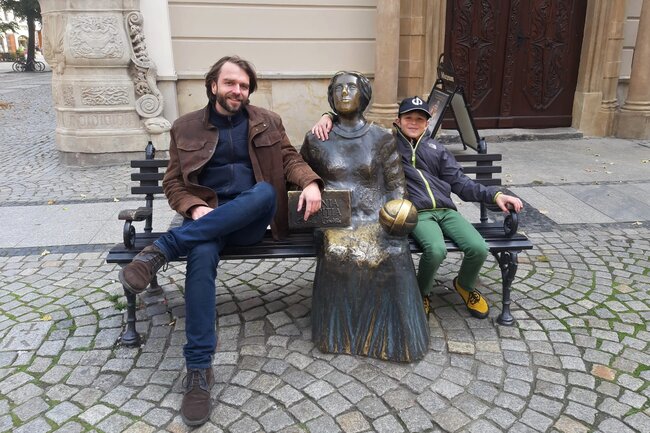 Na Broumovsku mě těší kombinace krajiny a stop lidí v ní