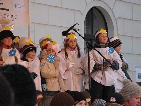 Děti na Vánočním ladění v Broumově